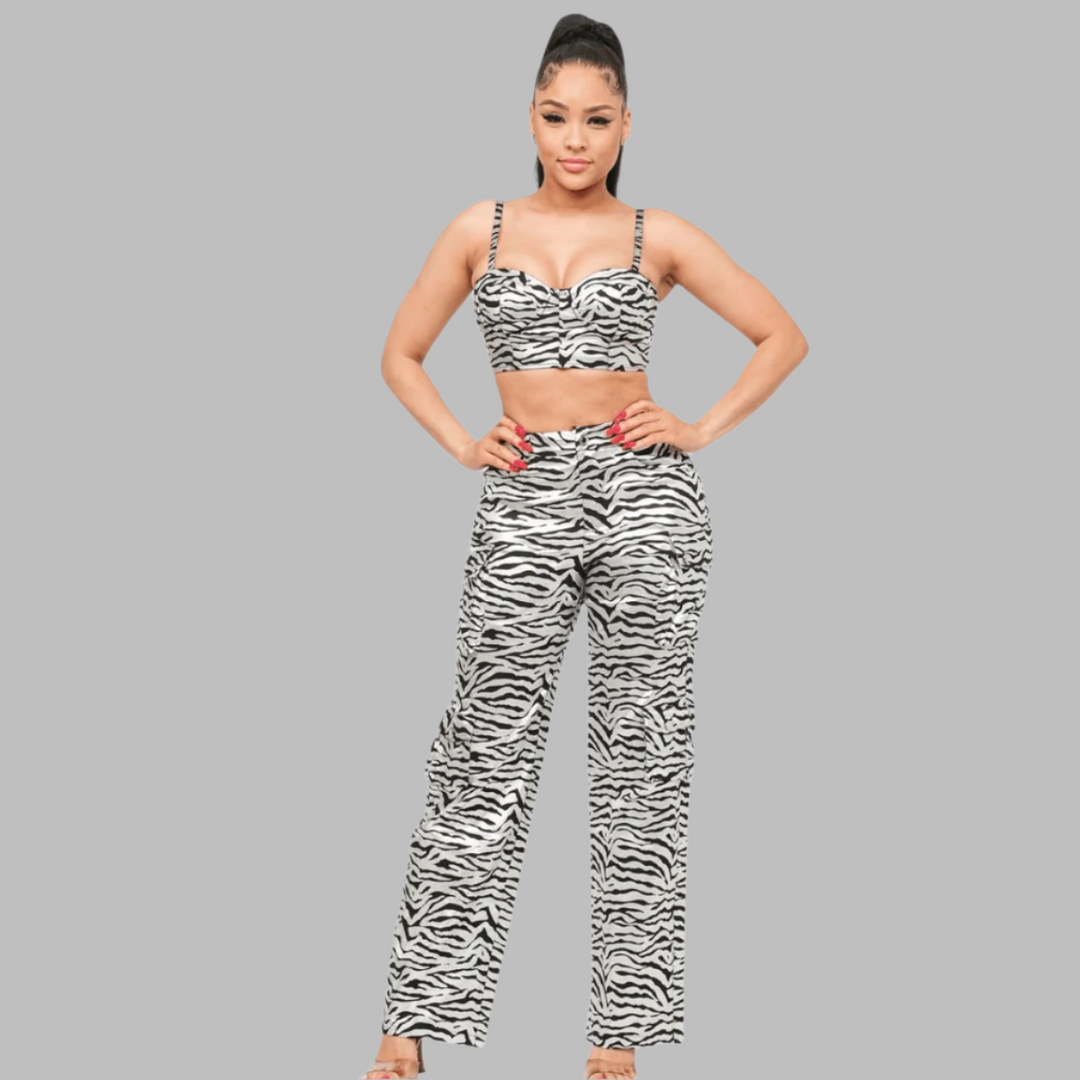 Lisa  Sleeveless Cropped Top white pants Set-Black/Silver